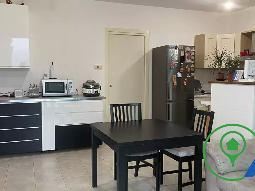 Immagine 5 di Appartamento in vendita  in via dei mandorli a Castiglione Delle Stiviere