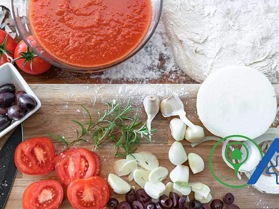 Immagine 7 di Attività commerciale in vendita  a Montichiari