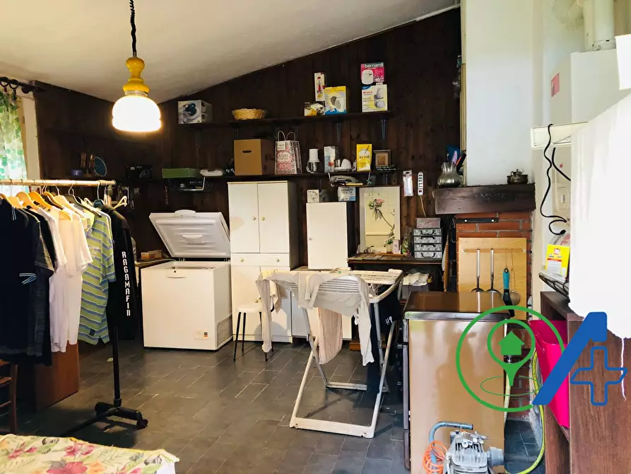 Immagine 12 di Villa in vendita  in via botturi a Castiglione Delle Stiviere