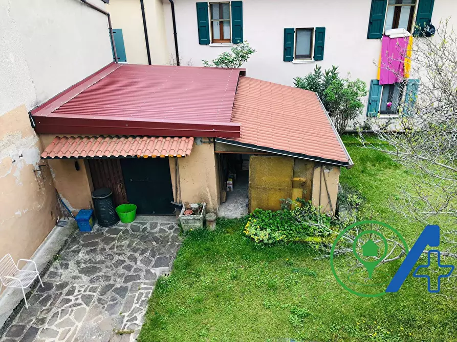 Immagine 7 di Villa in vendita  in via botturi a Castiglione Delle Stiviere