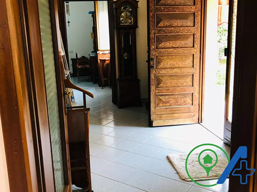 Immagine 23 di Villa in vendita  in via botturi a Castiglione Delle Stiviere