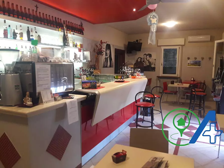 Immagine 18 di Locale commerciale in vendita  in strada Marengo a Goito