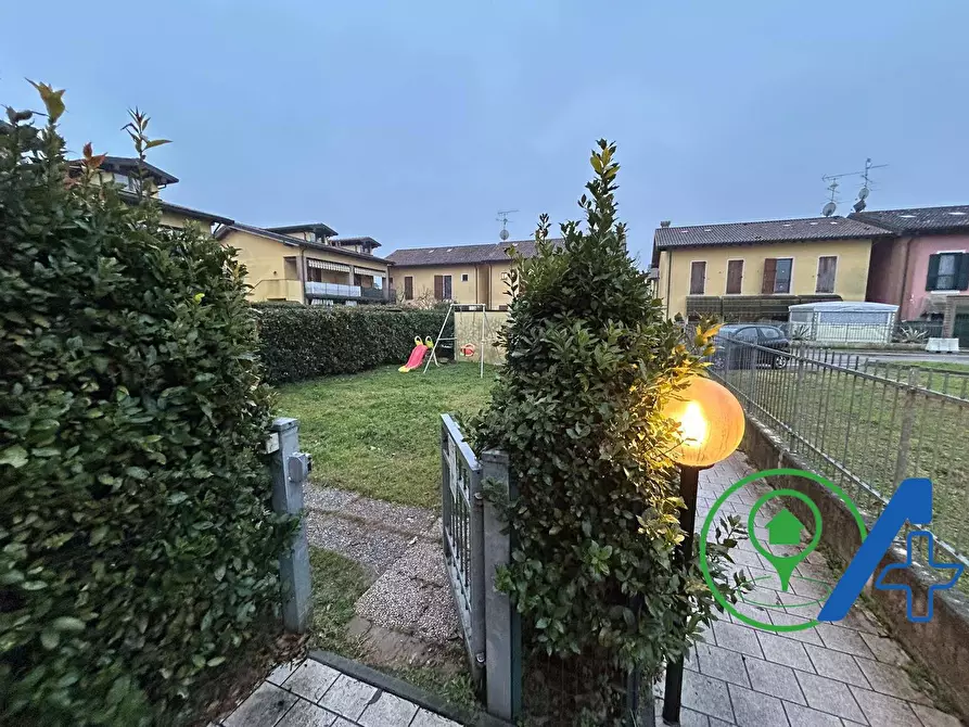 Immagine 4 di Appartamento in vendita  in via mallocco sotto a Lonato del Garda