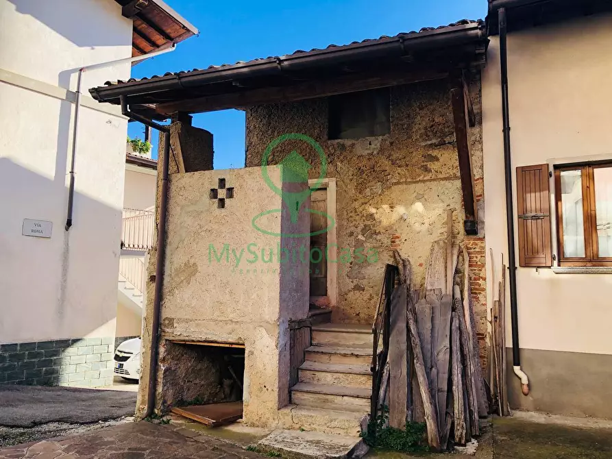 Immagine 5 di Rustico / casale in vendita  in piazza paolo VI a Mura