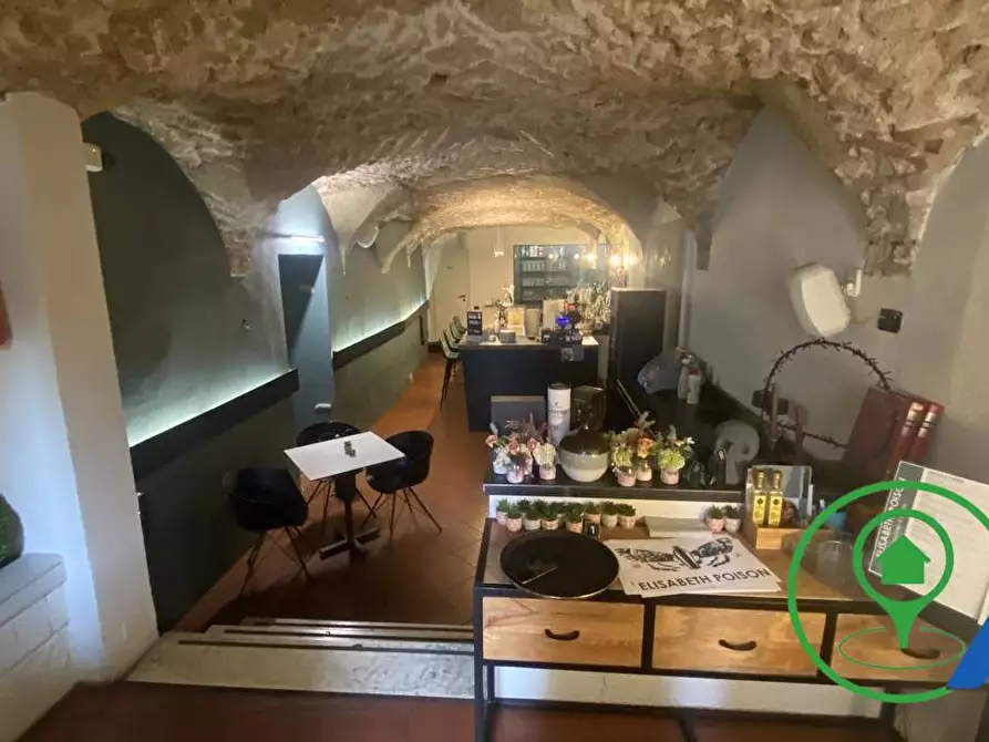 Immagine 1 di Attività commerciale in vendita  a Salò