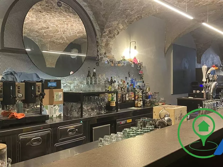 Immagine 3 di Attività commerciale in vendita  a Salò