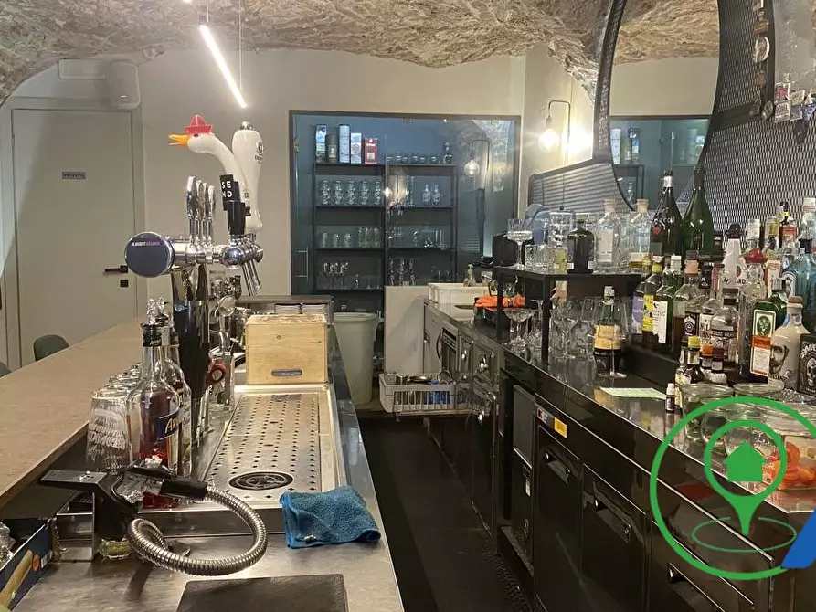 Immagine 4 di Attività commerciale in vendita  a Salò
