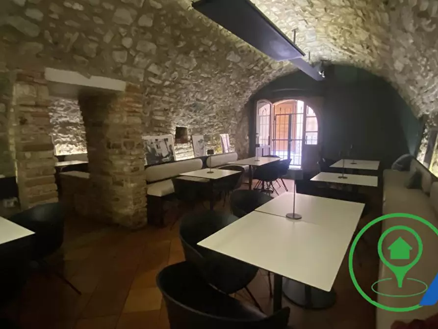 Immagine 10 di Attività commerciale in vendita  a Salò