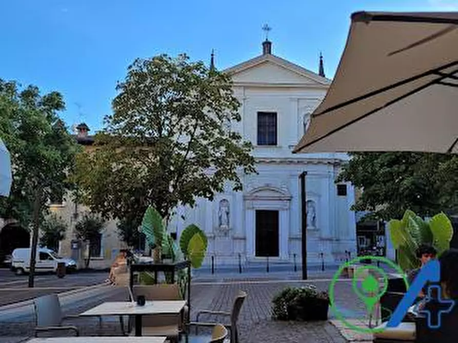 Immagine 14 di Attività commerciale in vendita  a Salò