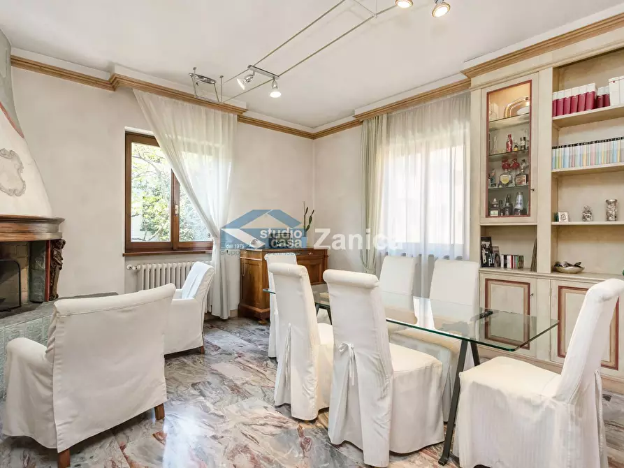 Immagine 3 di Villa in vendita  in Via Costantina a Bergamo