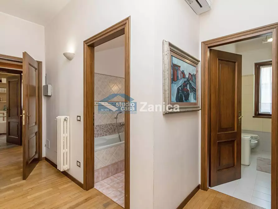 Immagine 6 di Villa in vendita  in Via Costantina a Bergamo