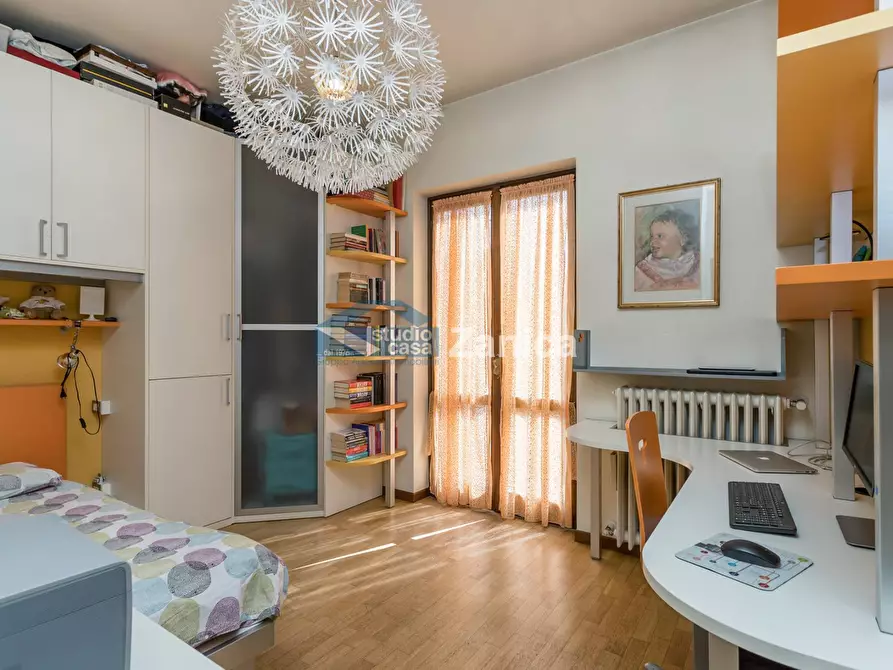 Immagine 8 di Villa in vendita  in Via Costantina a Bergamo