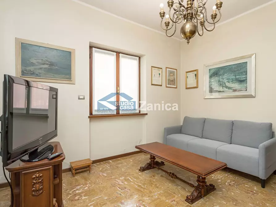 Immagine 12 di Villa in vendita  in Via Costantina a Bergamo