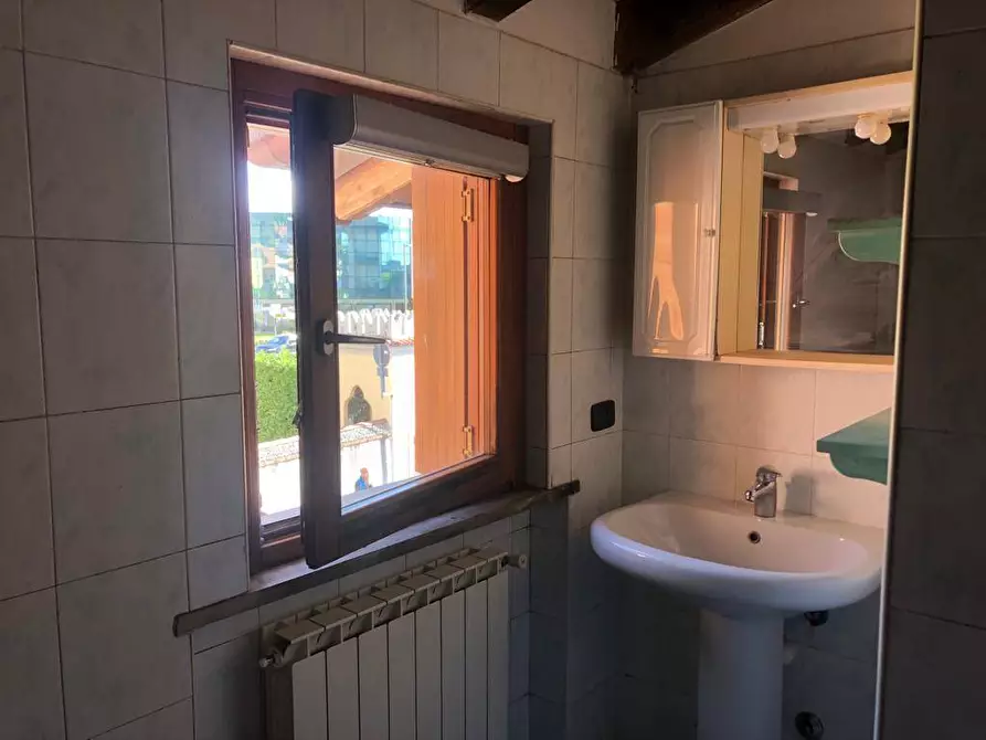 Immagine 9 di Appartamento in vendita  in Via Chignola a Torre Boldone