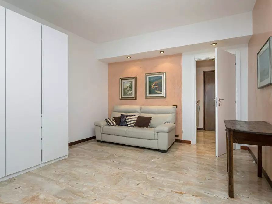 Immagine 6 di Appartamento in vendita  in Via Giovanni Keplero a Bergamo