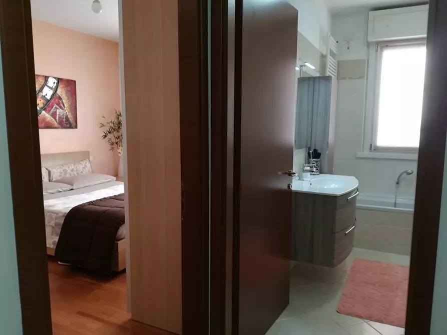 Immagine 7 di Appartamento in vendita  in Via Monte Rosa a Gorle