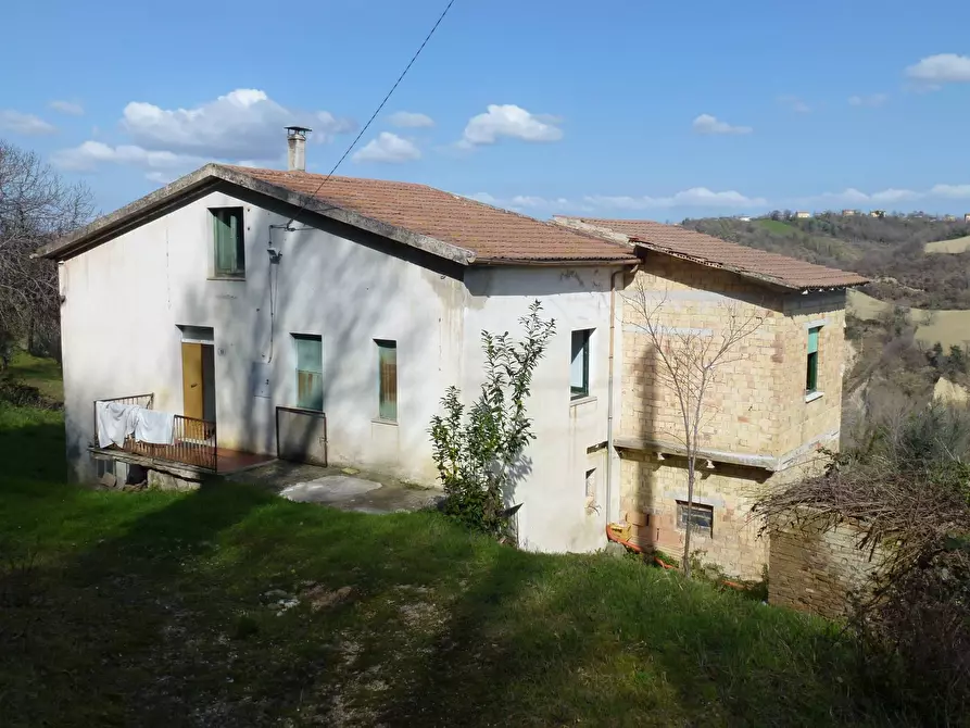 Immagine 3 di Casa indipendente in vendita  in c.da bore a Falerone