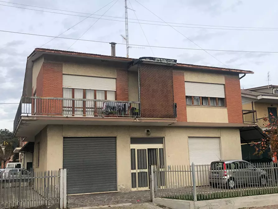 Immagine 1 di Appartamento in vendita  in via faleriense ovest a Montegiorgio