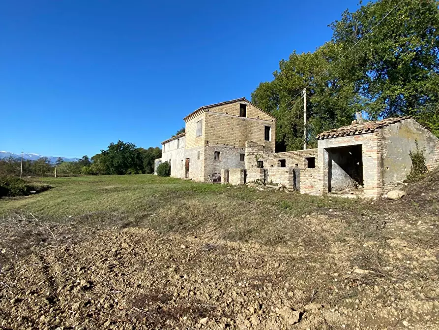 Immagine 7 di Casa indipendente in vendita  in santa croce a Montegiorgio