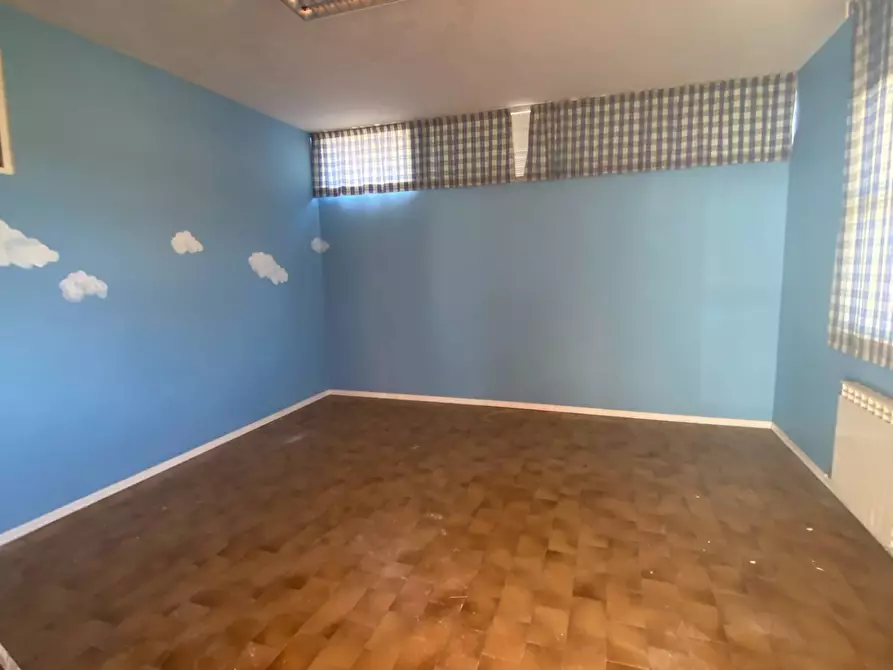 Immagine 9 di Attività commerciale in affitto  in via Leonardo da Vinci a Montegiorgio