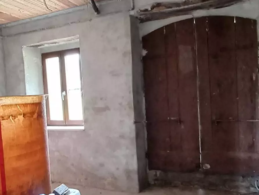 Immagine 9 di Casa semindipendente in vendita  in via Volpi a Falerone