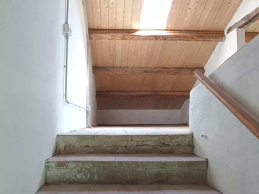 Immagine 22 di Casa semindipendente in vendita  in via Volpi a Falerone