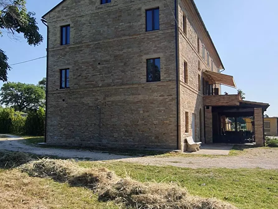 Immagine 2 di Casa semindipendente in vendita  in via Volpi a Falerone