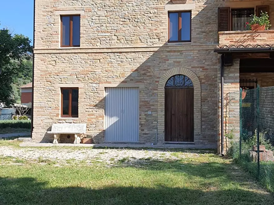 Immagine 5 di Casa semindipendente in vendita  in via Volpi a Falerone