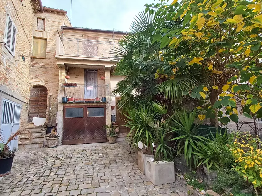 Immagine 1 di Casa indipendente in vendita  in via di Mezzo a Petritoli