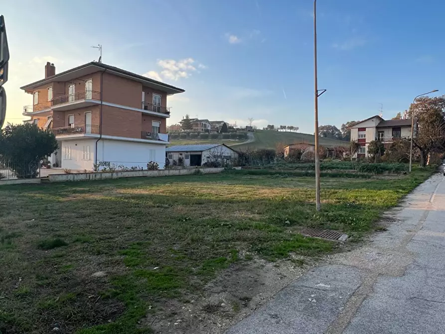 Immagine 4 di Terreno residenziale in vendita  in Via Umbria a Montegiorgio
