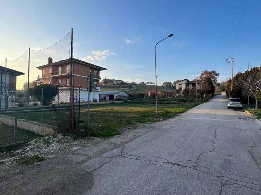 Immagine 7 di Terreno residenziale in vendita  in Via Umbria a Montegiorgio