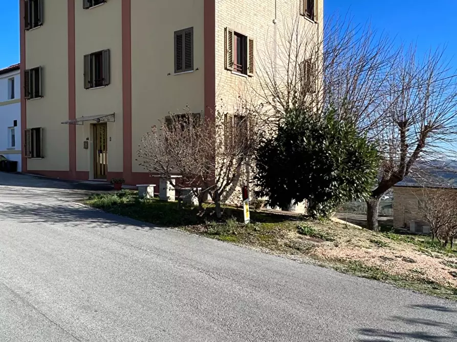 Immagine 1 di Casa indipendente in vendita  in via ponte nuovo a Montegiorgio