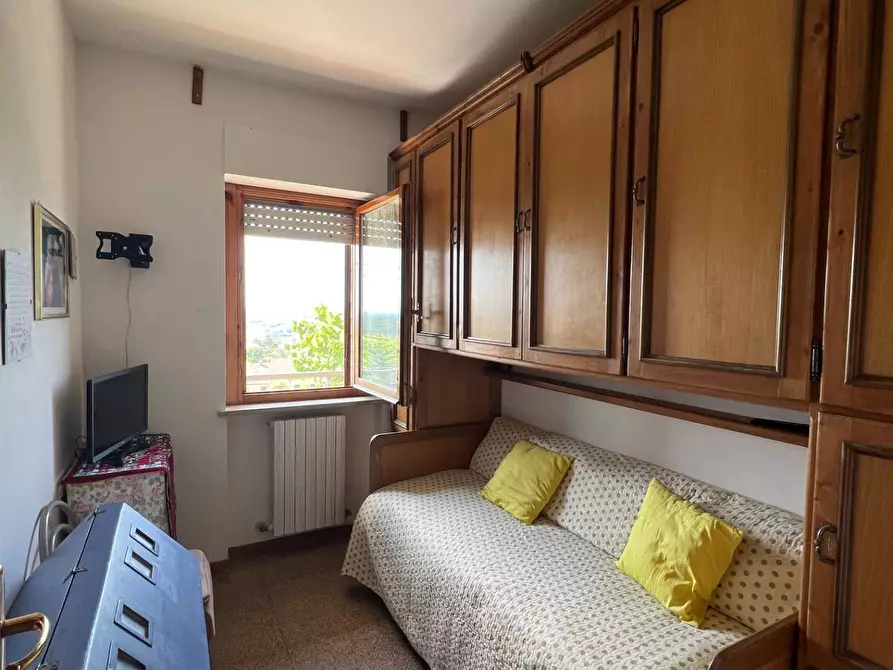 Immagine 10 di Appartamento in vendita  in via gaspere spontni a Montegiorgio