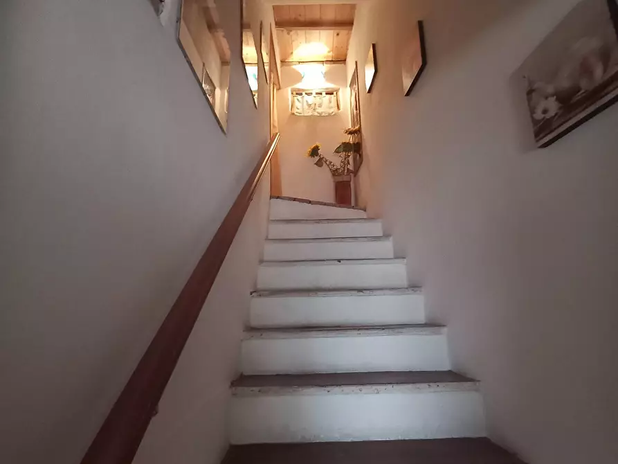 Immagine 10 di Casa indipendente in vendita  in solferino a Montegiorgio