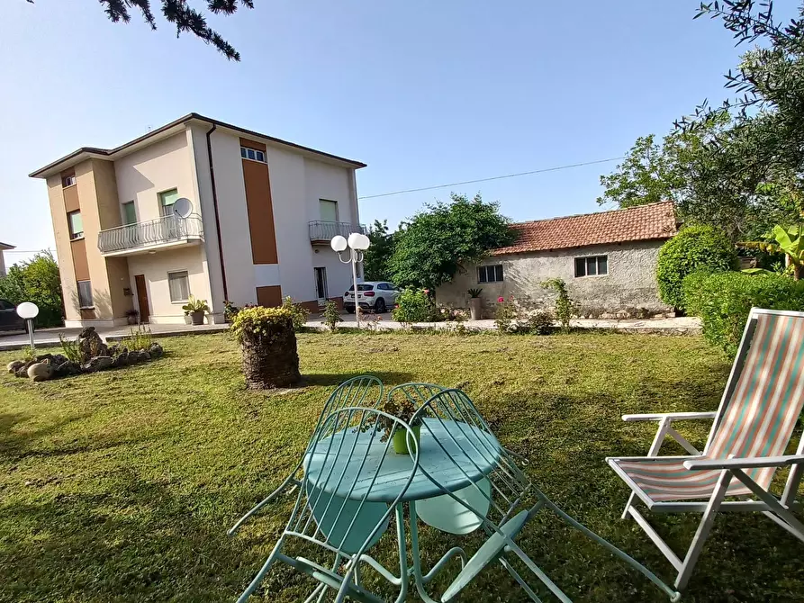 Immagine 1 di Casa indipendente in vendita  in contrada Montone a Montegiorgio