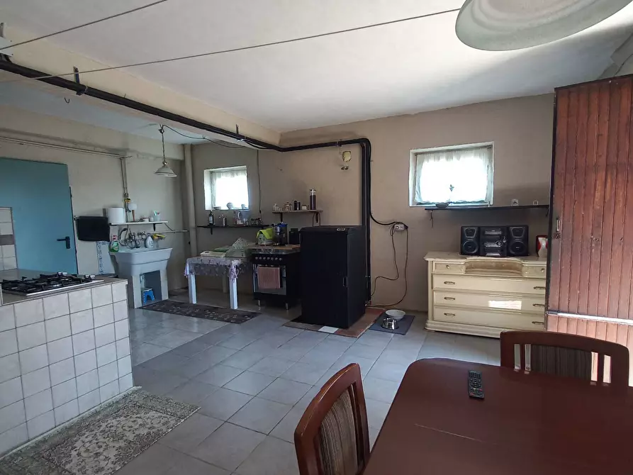 Immagine 22 di Casa indipendente in vendita  a Montefalcone Appennino