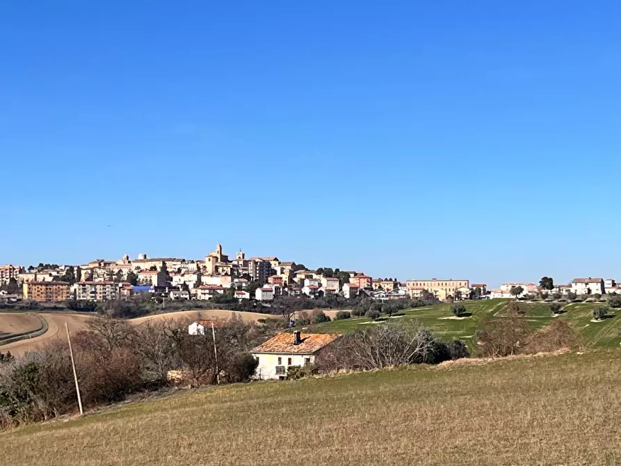 Immagine 29 di Casa indipendente in vendita  in castello di Montefiore a Recanati