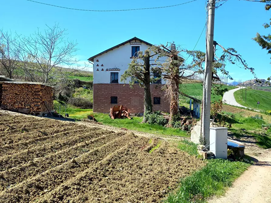 Immagine 1 di Casa indipendente in vendita  in Contrada San Salvatore Tenna a Santa Vittoria In Matenano