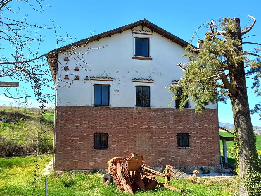 Immagine 2 di Casa indipendente in vendita  in Contrada San Salvatore Tenna a Santa Vittoria In Matenano
