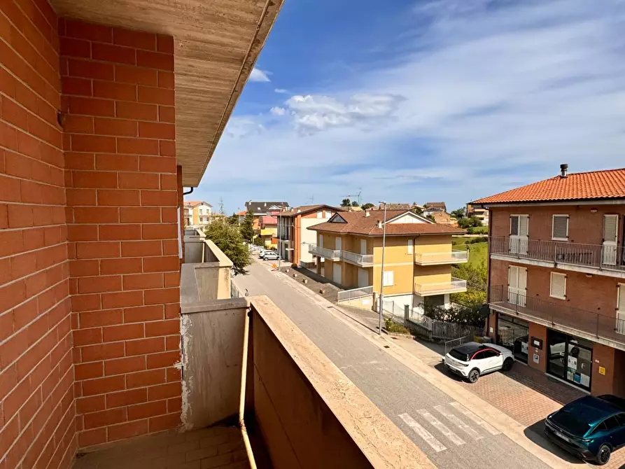 Immagine 16 di Villetta a schiera in vendita  in Borgo Guglielmo Oberdan a Monte Vidon Corrado