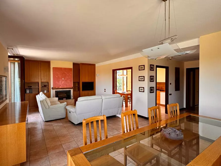 Immagine 1 di Appartamento in vendita  in via Oberdan a Servigliano