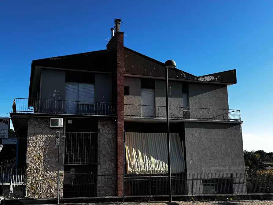 Immagine 4 di Casa semindipendente in vendita  in via Faleriense Est a Montegiorgio