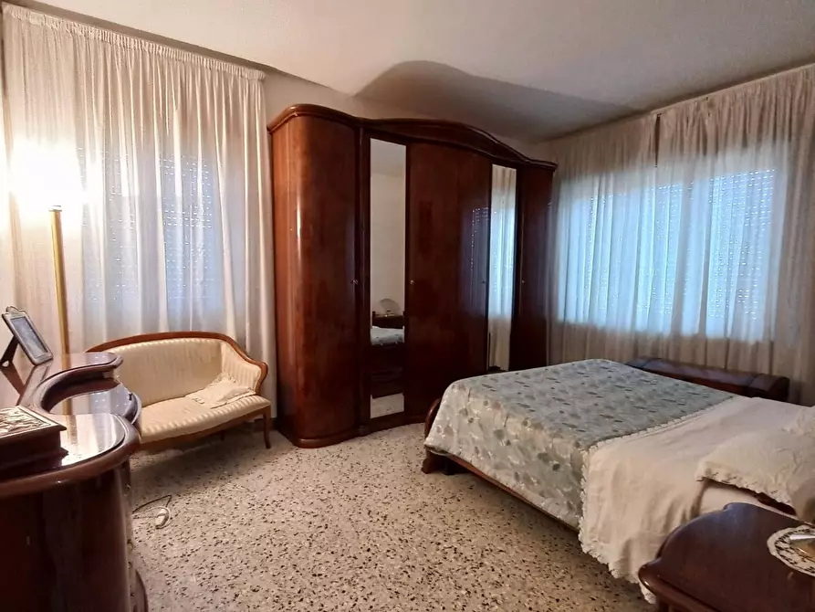 Immagine 4 di Appartamento in vendita  in Piazza Mario Cifala a Montottone