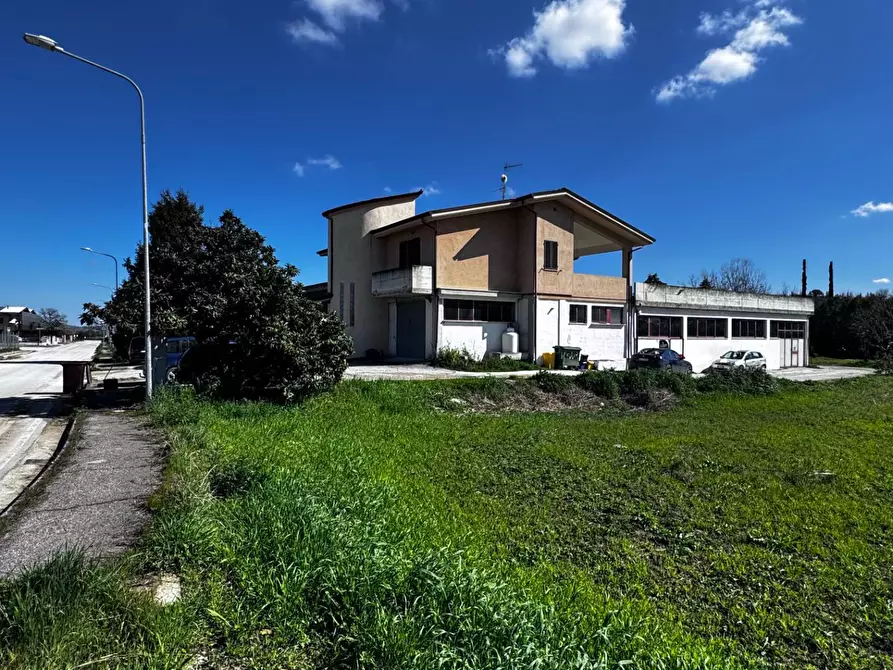 casa indipendente in vendita a Montegiorgio