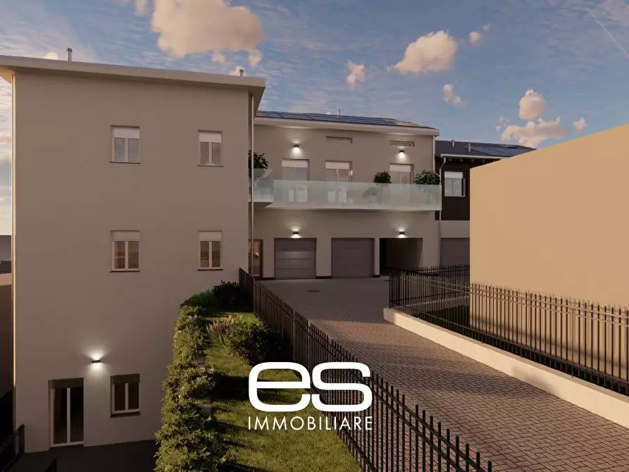 Immagine 4 di Villa in vendita  in Via Vittorio Veneto a Veduggio Con Colzano