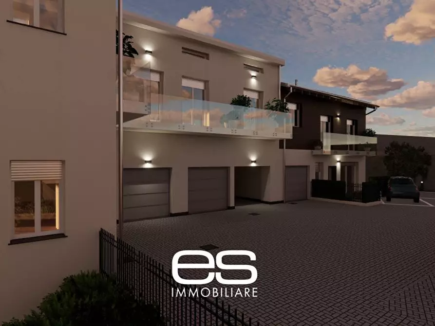 Immagine 6 di Villa in vendita  in Via Vittorio Veneto a Veduggio Con Colzano