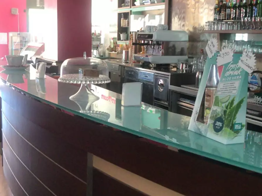 Immagine 2 di Bar / Ristorante in vendita  a Busto Arsizio