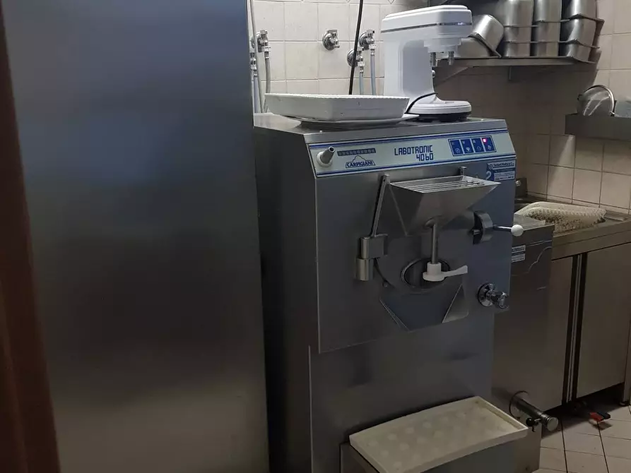 Immagine 7 di Bar / Ristorante in vendita  a Busto Arsizio