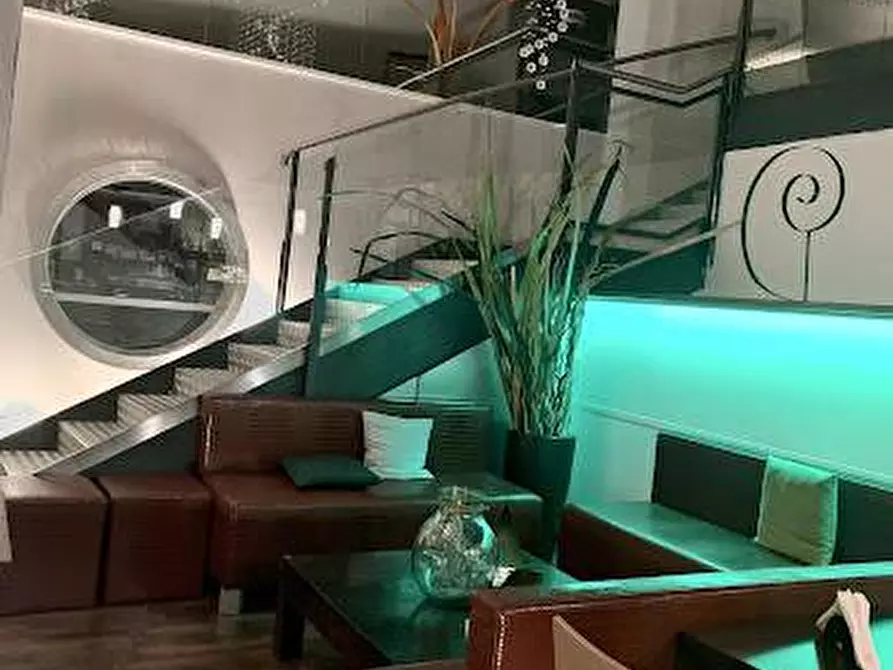 Immagine 3 di Bar / Ristorante in vendita  a Legnano