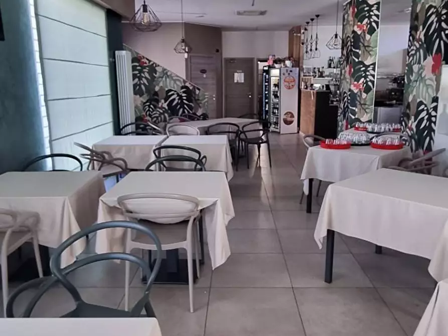 Immagine 6 di Attività commerciale in vendita  a Busto Arsizio